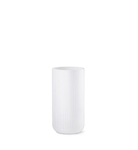 Lyngby Vase 20 cm. Opal glas